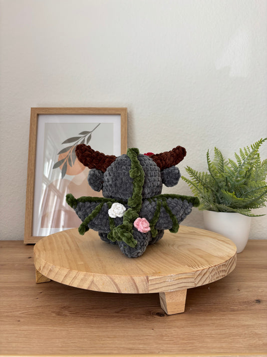 Drache mit Rosen