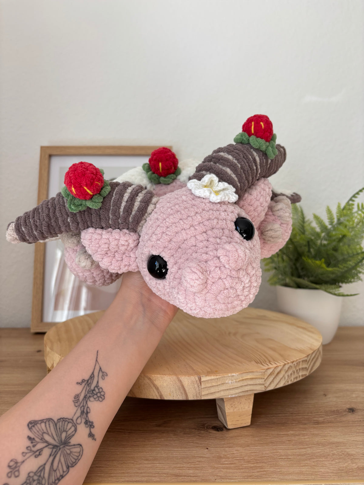 Liegender Erdbeerdrache